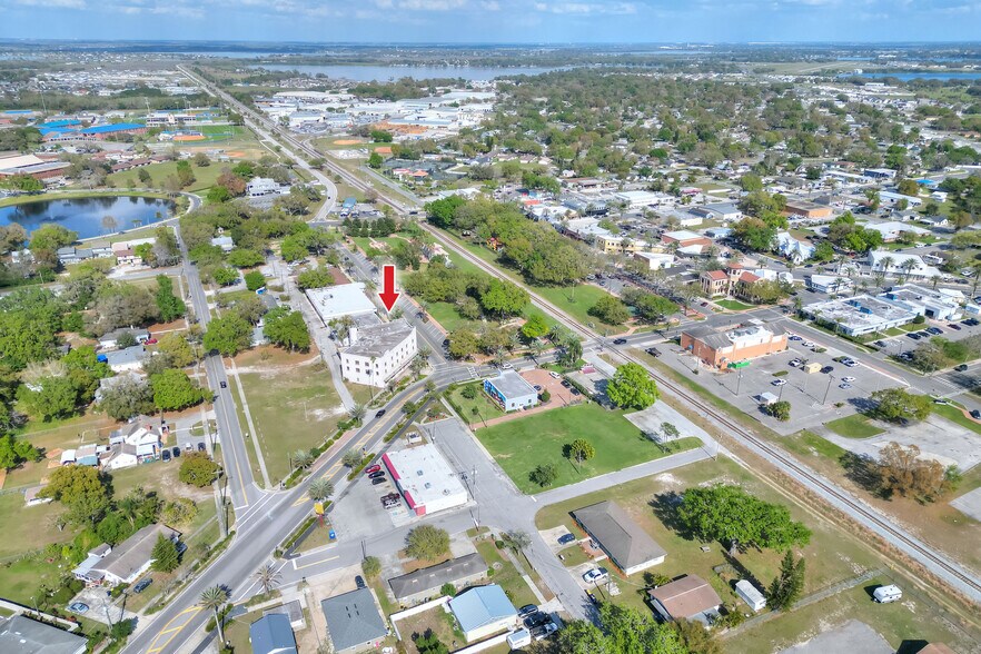 More Photos Of 206 Pilaklakaha Ave, Auburndale Apartments For Sale