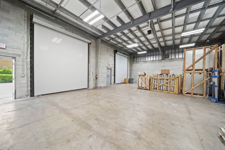 More Photos Of 3322 SE Gran Park Way, Stuart Warehouse For Sale