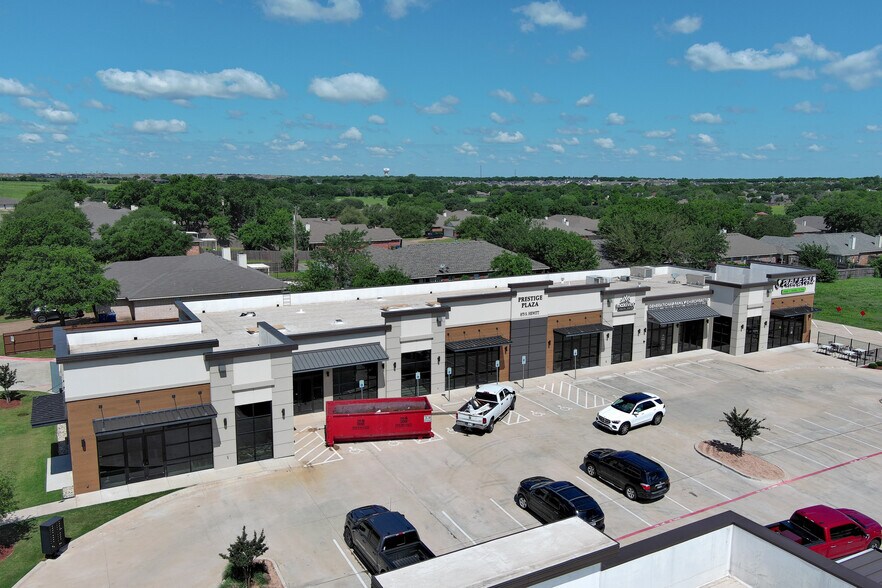 More Photos Of 899 S Hewitt Dr, Hewitt General Retail For Sale