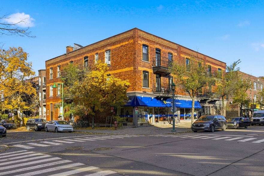 More Photos Of 1075-1089 Av Bernard, Montréal Storefront Retail Residential For Sale