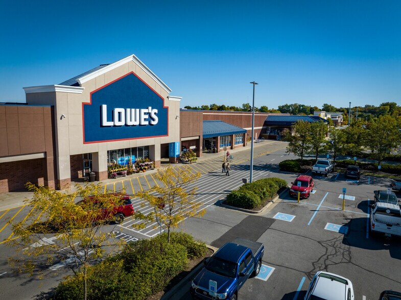 More Photos Of 16800 Mercantile Blvd, Noblesville Unknown For Lease