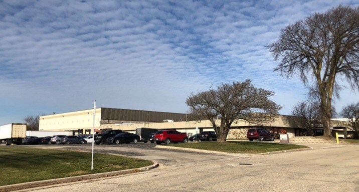 More Photos Of W194N11381 McCormick Dr, Germantown Manufacturing For Lease