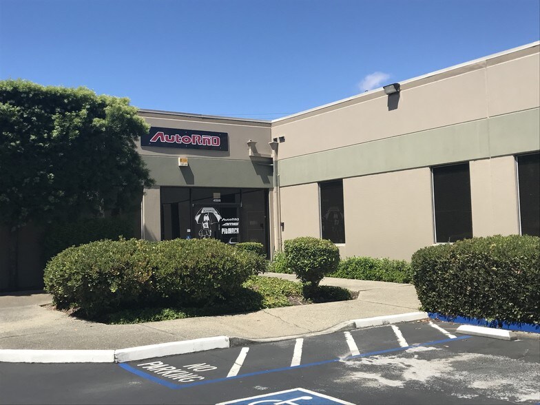 More Photos Of 4500-4526 Enterprise St, Fremont Warehouse For Lease