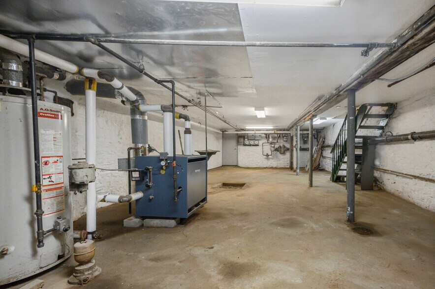 More Photos Of 308 Pleasant Ave, New York Apartments For Sale
