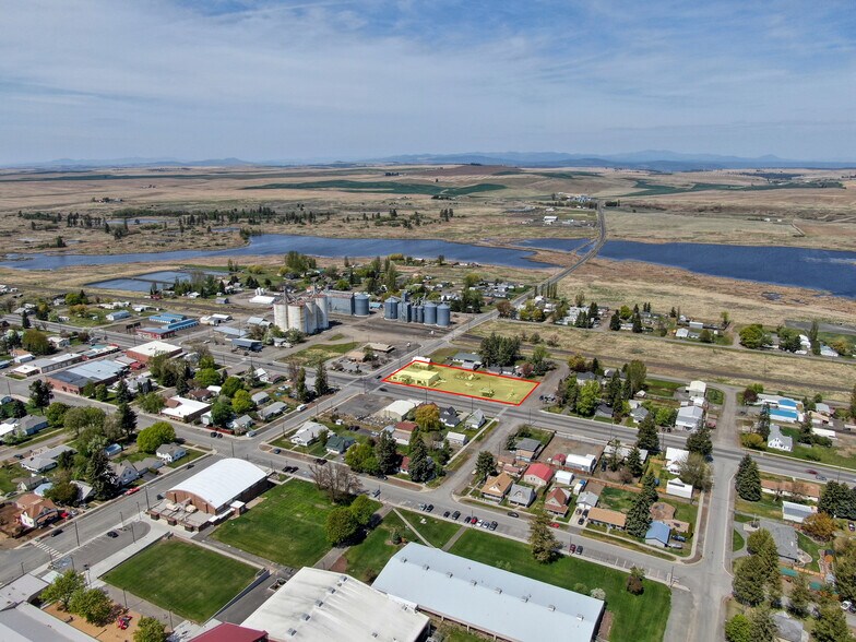 More Photos Of 110 E Broadway Ave, Reardan Service Station For Sale