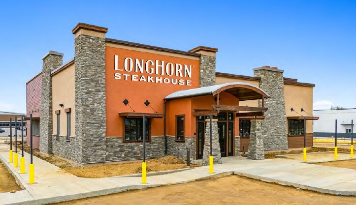 Primary Photo Of 8637 US Highway 51 N, Millington Restaurant For Sale