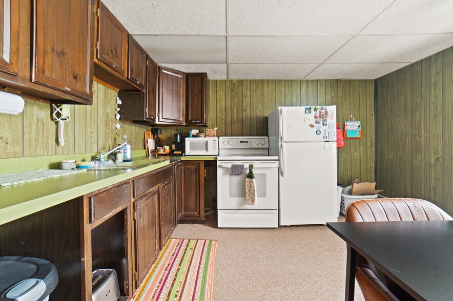 More Photos Of 6516 Old 27 N, Frederic General Retail For Sale