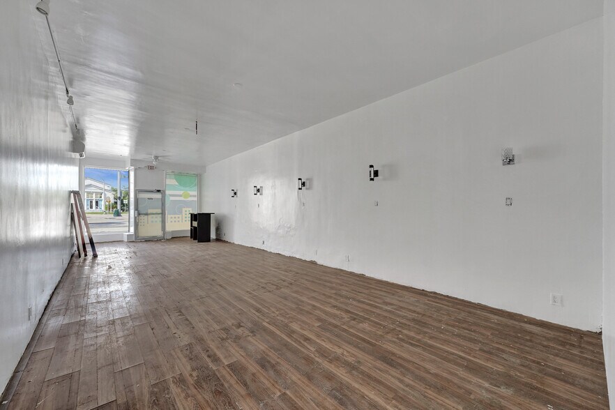 More Photos Of 700-710 71st St, Miami Beach Unknown For Lease