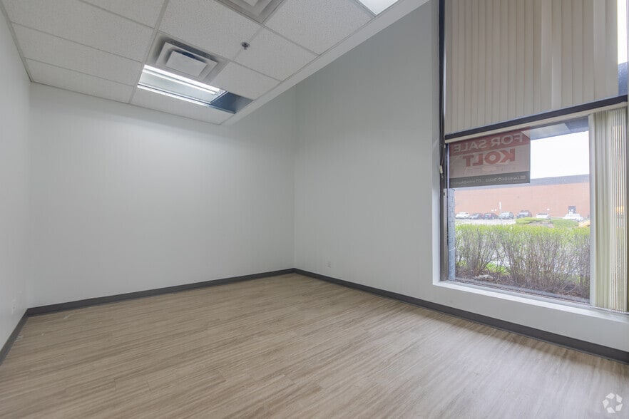 More Photos Of 50-70 Novopharm Ct, Toronto Warehouse For Sale