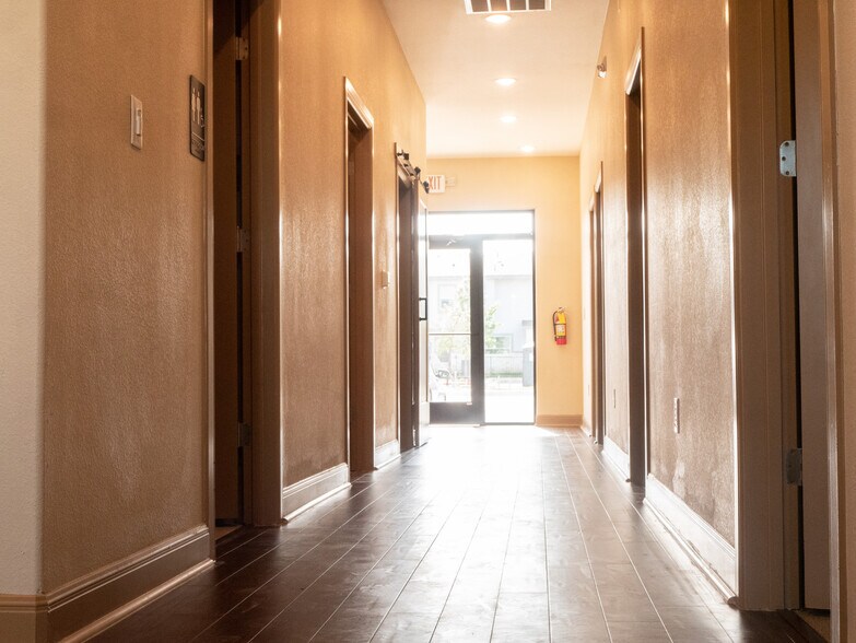 More Photos Of 2200 N AW Grimes, Round Rock Medical For Lease