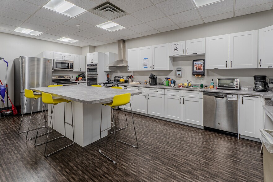 More Photos Of , Buffalo Office For Sale