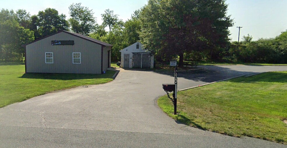 More Photos Of 4761 Summit Bridge Rd, Middletown Storefront For Sale