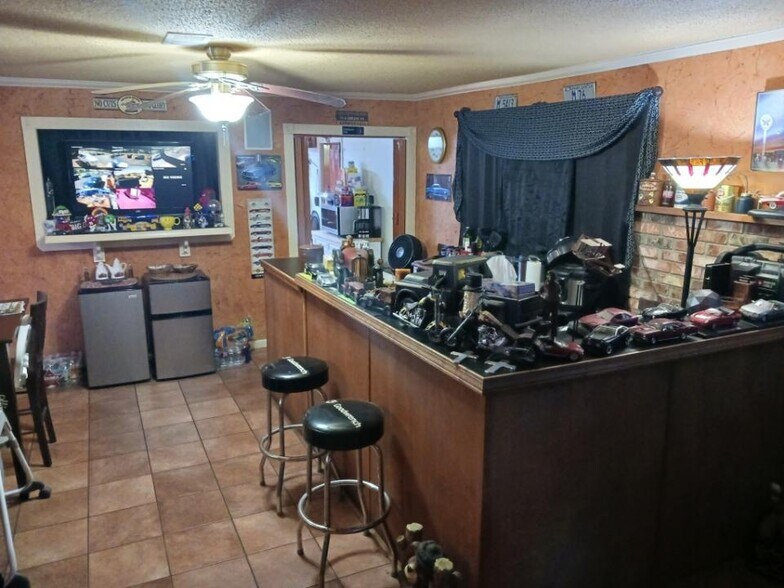 More Photos Of 4161 Hwy 62 SW, Mountain Home Restaurant For Sale