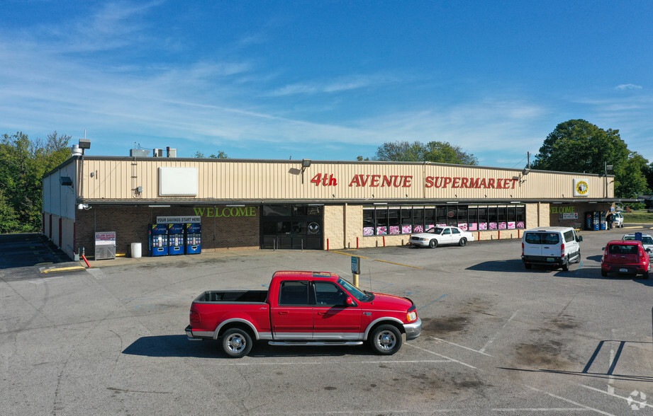 Primary Photo Of 528 4th Ave N, Bessemer Supermarket For Lease