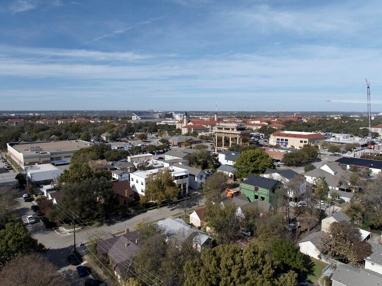 More Photos Of 3133 Cockrell Ave, Fort Worth Apartments For Sale
