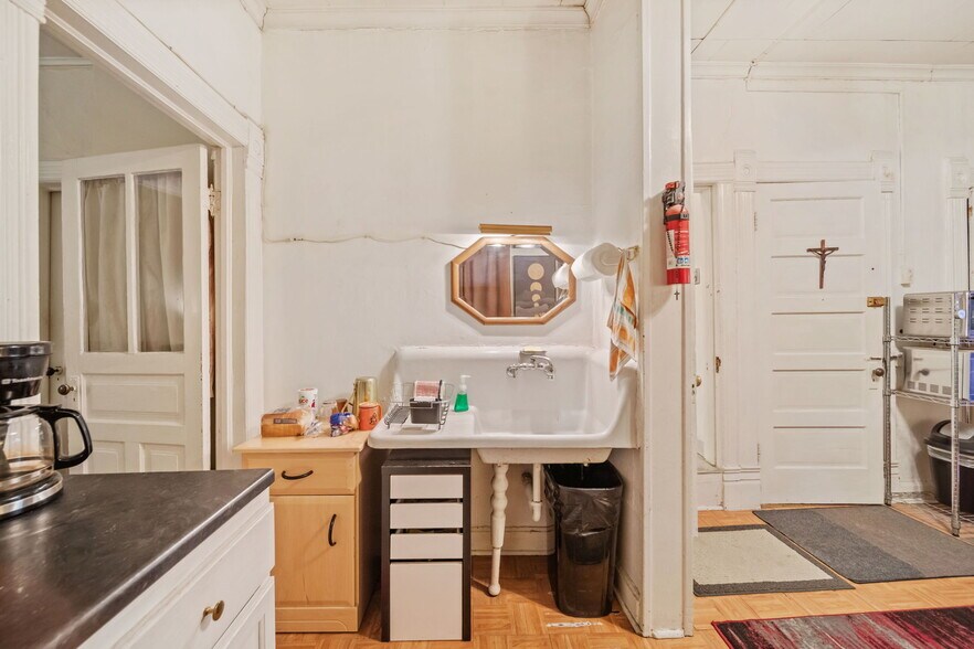 More Photos Of 2236 W 19th St, Chicago Apartments For Sale