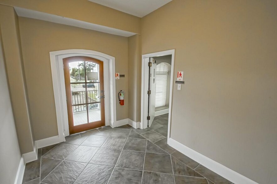 More Photos Of 200 Gause Blvd, Slidell Office For Sale