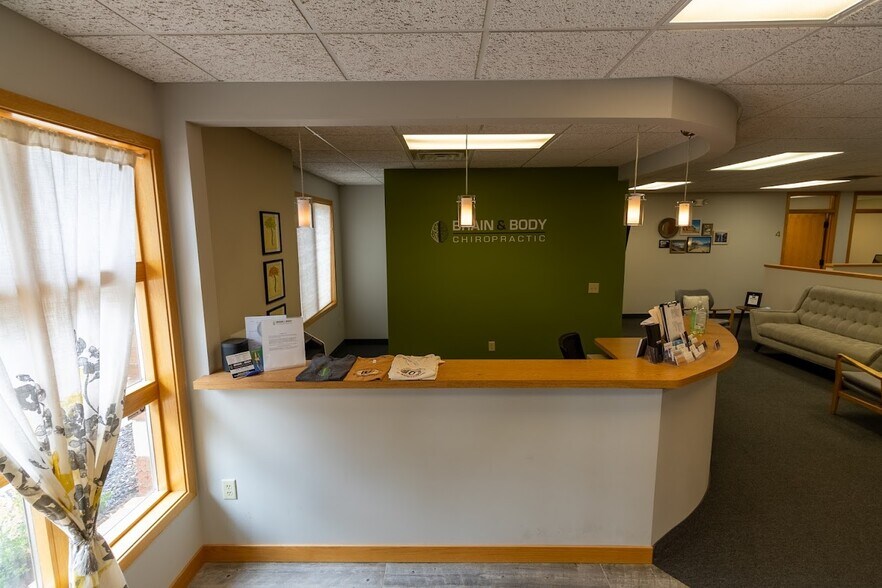 More Photos Of 833 E 16th St, Holland Bank For Lease