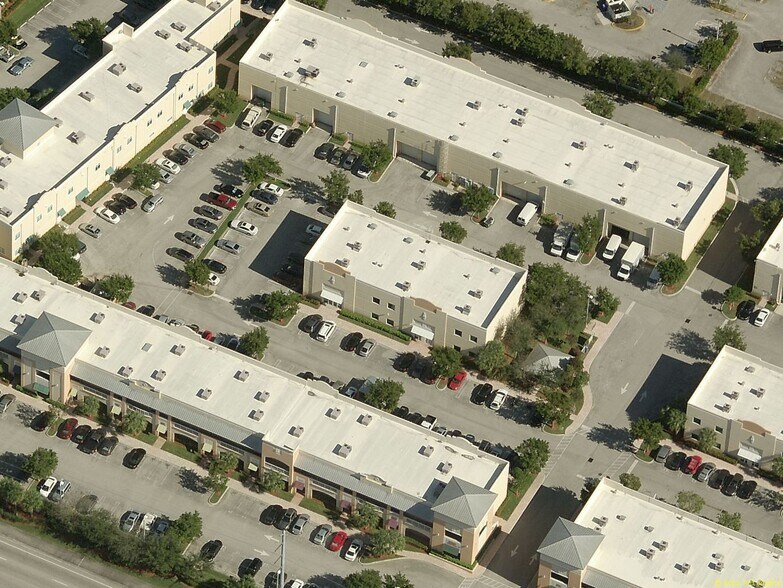 More Photos Of 601 N Congress Ave, Delray Beach Warehouse For Lease