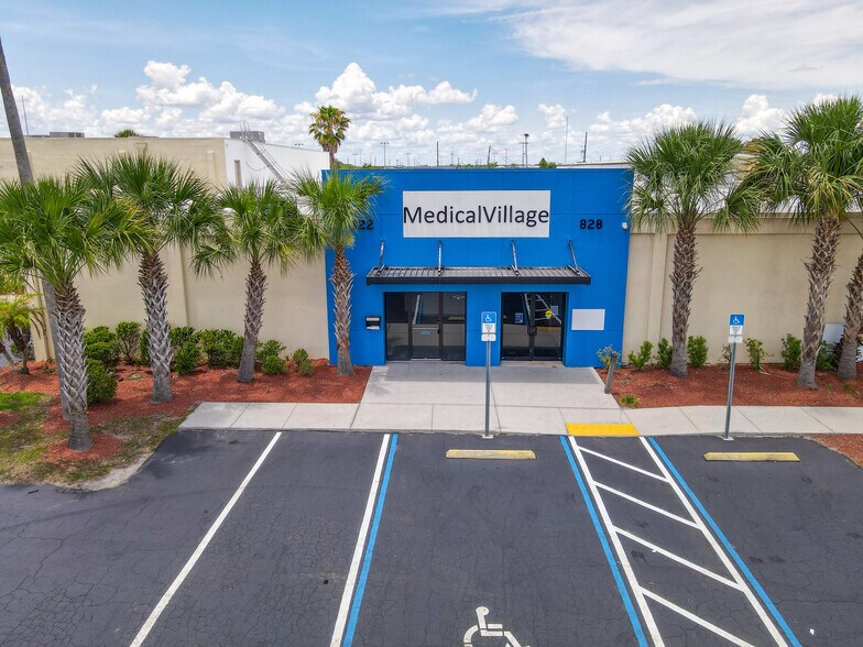 More Photos Of 800-840 Mercy Dr, Orlando Medical For Lease