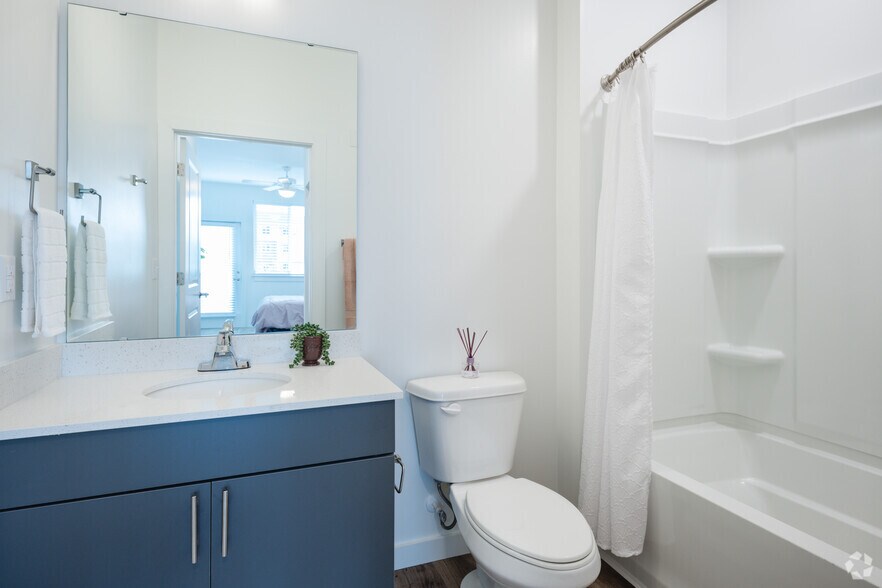 More Photos Of 6800 White Horse Rd, Greenville Apartments For Sale
