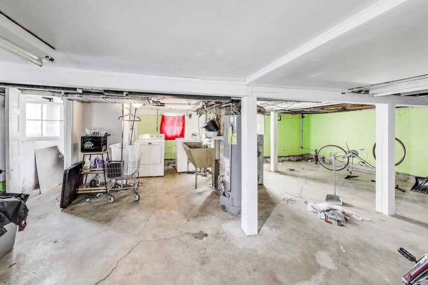 More Photos Of 2916 W 25th Pl, Chicago Multifamily For Sale