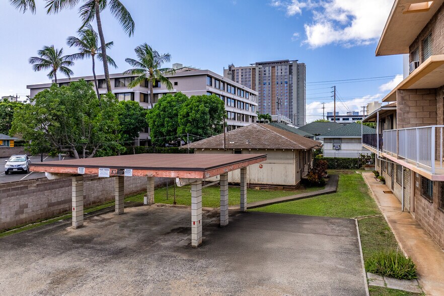 More Photos Of 906 Hausten St, Honolulu Apartments For Sale