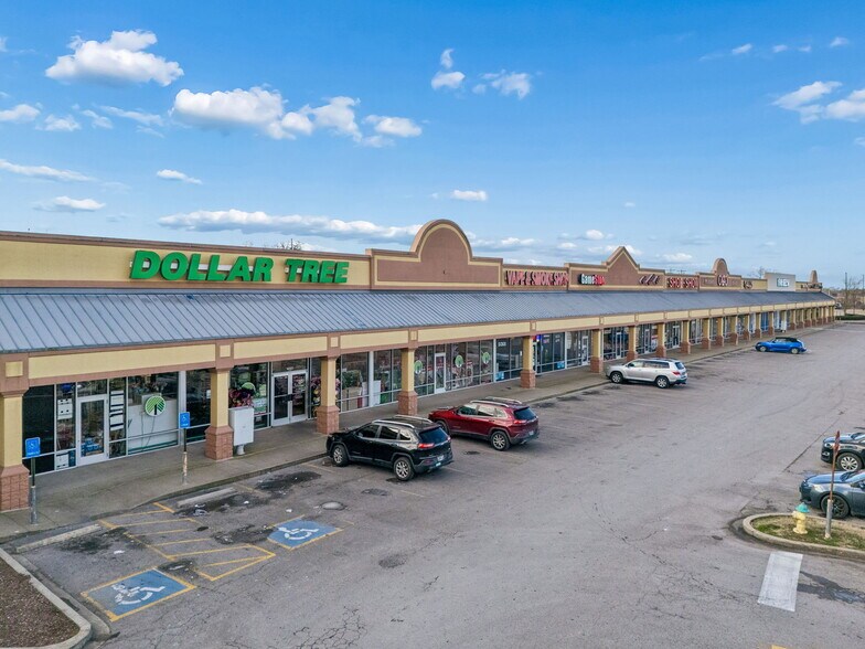 More Photos Of 1830-1878 N Main St, Shelbyville Unknown For Lease