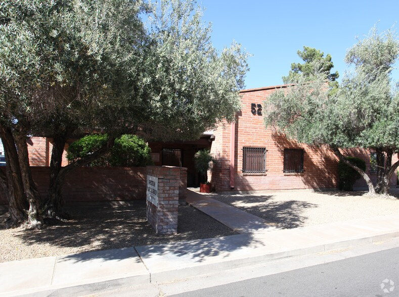 More Photos Of 52 E Monterey Way, Phoenix Medical For Lease