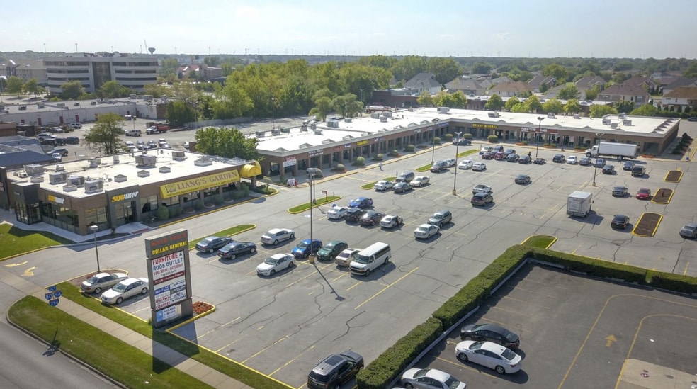 More Photos Of 17030 Torrence Ave, Lansing General Retail For Lease