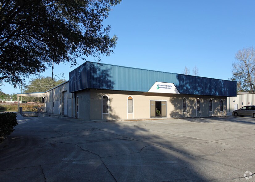 More Photos Of 1985 Corporate Sq, Longwood Warehouse For Sale