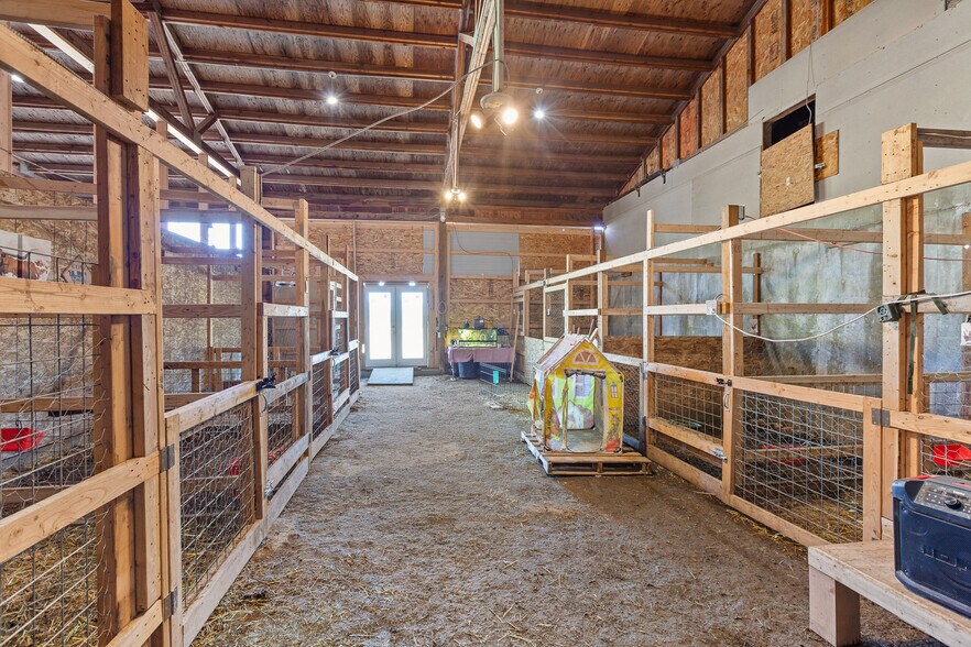 More Photos Of 30400 S Sunray Trl, Worley Lodge Meeting Hall For Sale