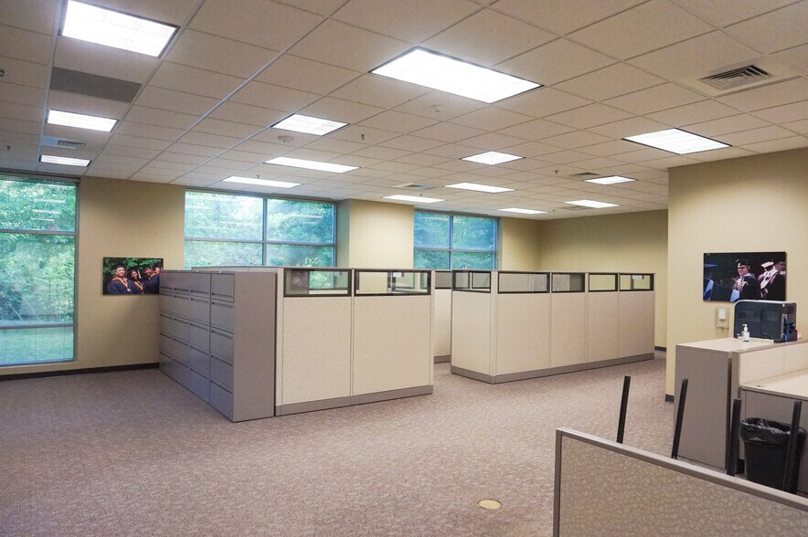 More Photos Of 7870 Commons Park Cir NW, Concord Office For Sale