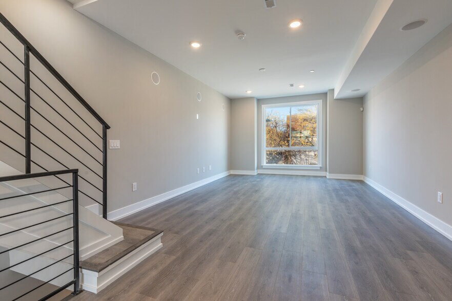 More Photos Of 2327 3rd St, Philadelphia Apartments For Sale