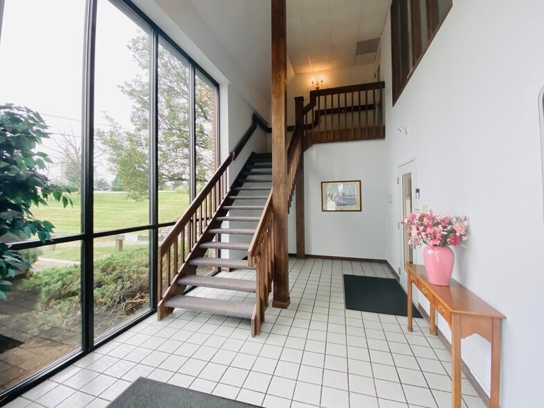 More Photos Of 3004 Hempland Rd, Lancaster Office For Lease