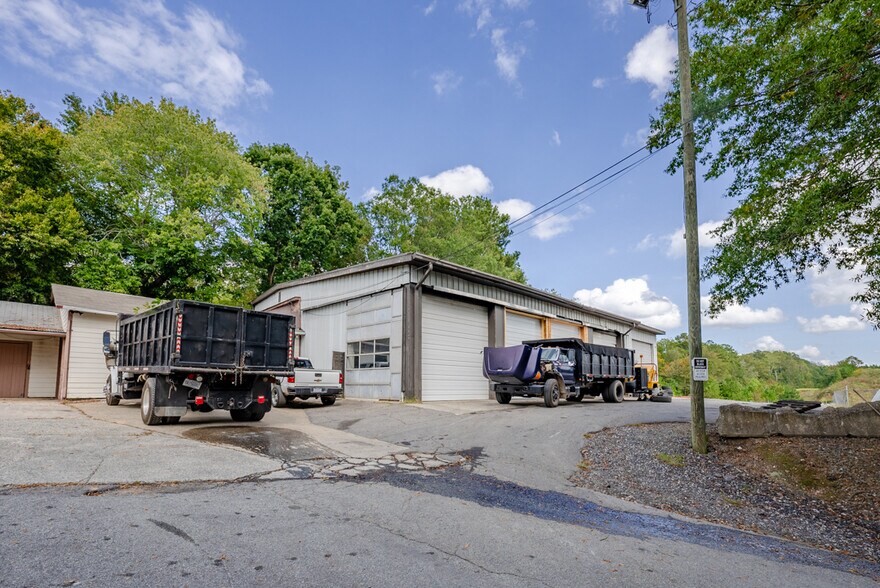 More Photos Of 5412 US Highway 70 W, Durham Land For Lease