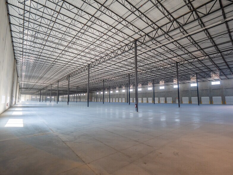 More Photos Of Innovation Blvd, Hutto Distribution For Lease