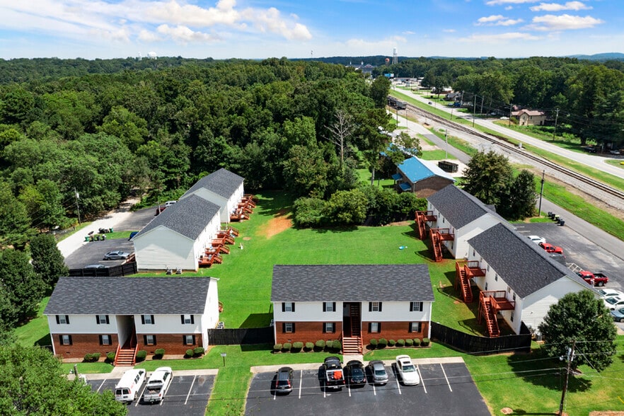 More Photos Of , Bremen Multifamily For Sale