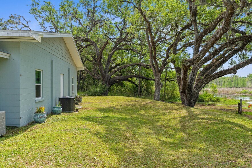More Photos Of 14231 Old Mission Rd, Dade City Religious Facility For Sale