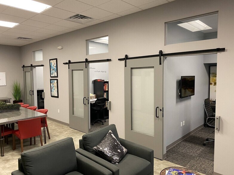 More Photos Of 16365 Boones Ferry Rd, Lake Oswego Loft Creative Space For Lease