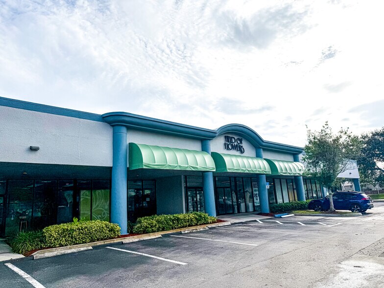 More Photos Of 5101-5195 S University Dr, Davie Unknown For Lease