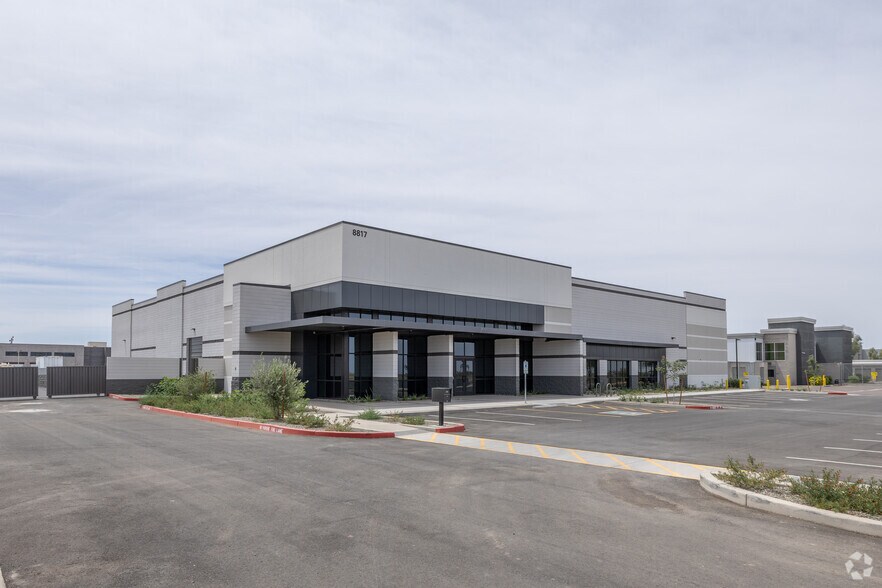 Primary Photo Of 8817 E Pecos Rd, Mesa Warehouse For Lease