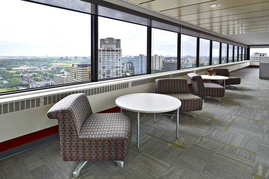More Photos Of 10065 Jasper Ave NW, Edmonton Office For Lease
