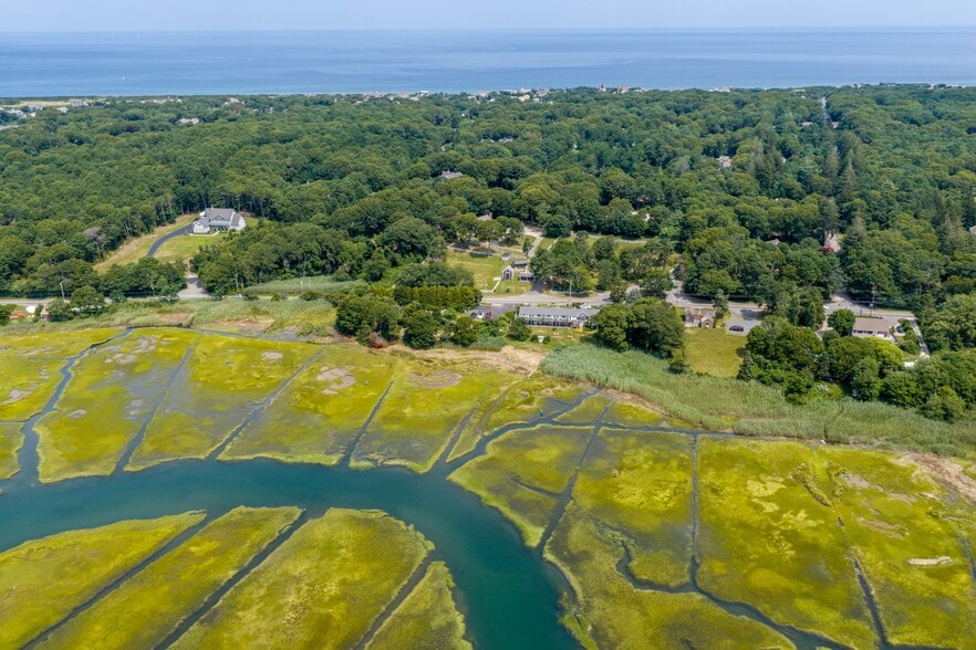 More Photos Of 578 Route 6A, East Sandwich Hotel For Sale