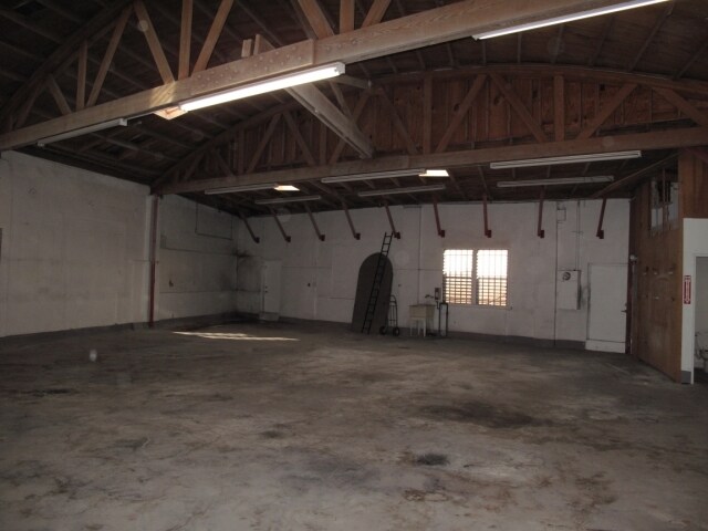 More Photos Of 526 W Garfield Ave, Glendale Manufacturing For Lease