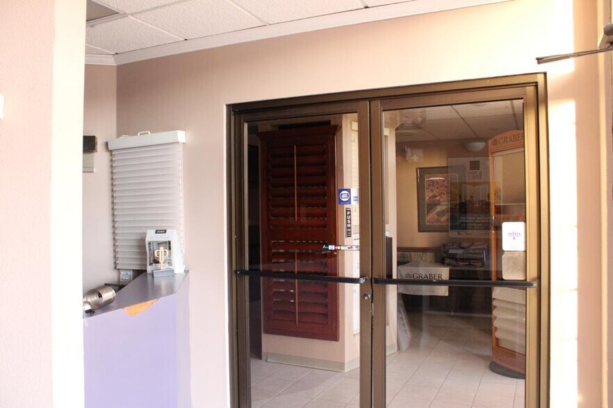 More Photos Of 11020 Argal Ct, El Paso Warehouse For Sale