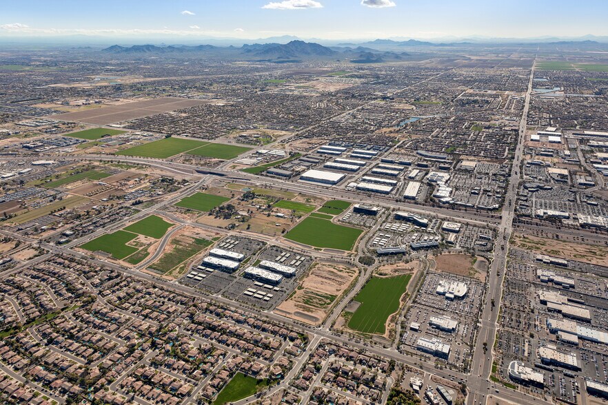 More Photos Of 275 E Rivulon Blvd, Gilbert Office For Lease