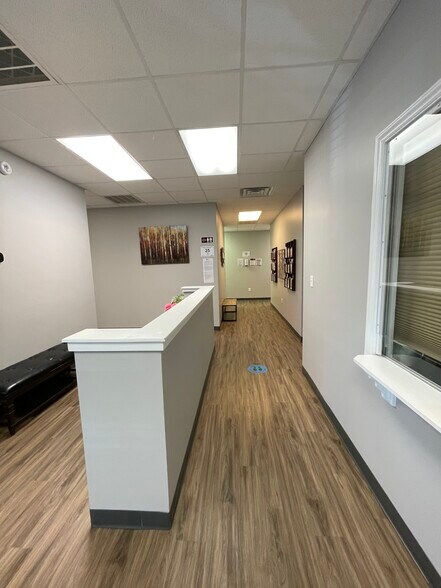 More Photos Of 10420 Park Rd, Charlotte Medical For Lease