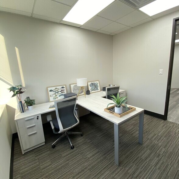 More Photos Of 3029 S Sherwood Forest Blvd, Baton Rouge Loft Creative Space For Lease