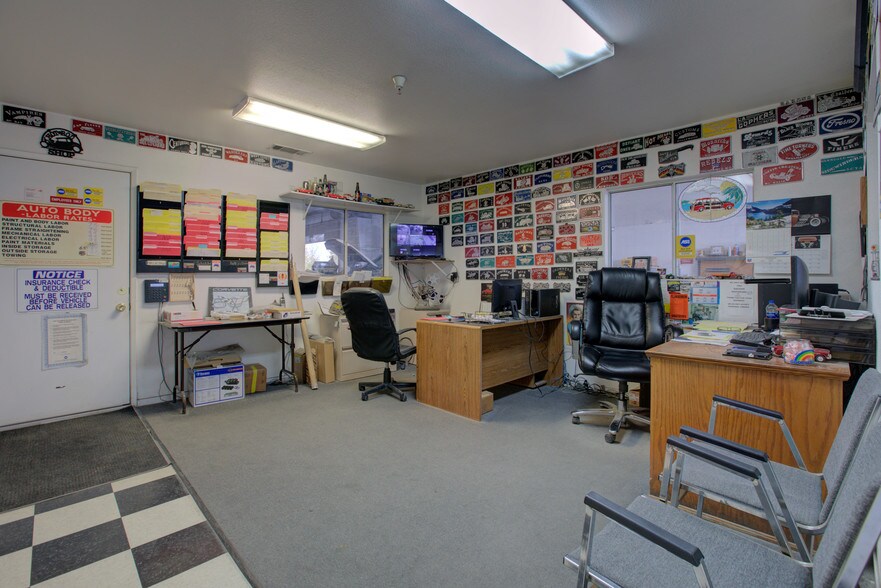 More Photos Of 17094 Road 26 Rd, Madera Auto Repair For Sale